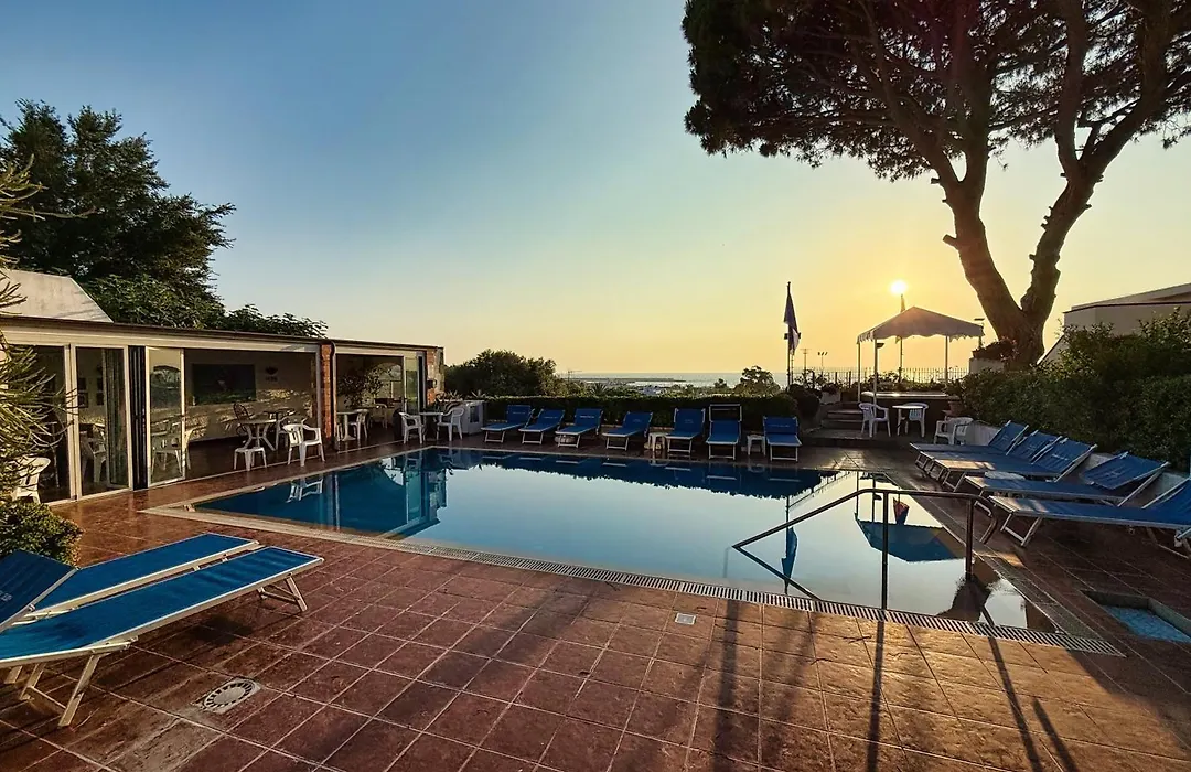 Hotel Villa Mena-1